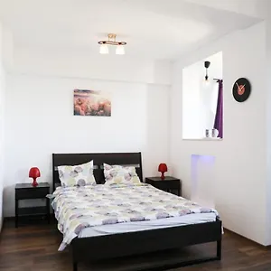 Apartament, Ultracentral, Zona Piata Universitatii , Bucarest Romania